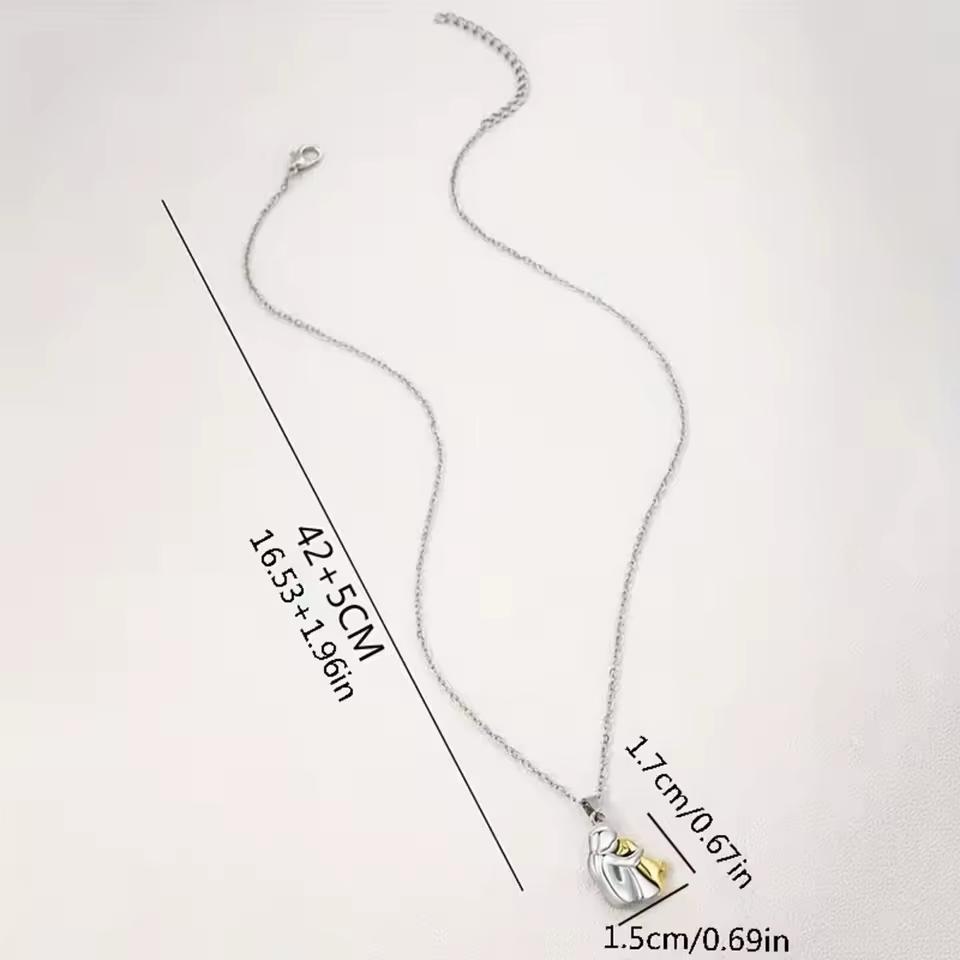 Evelyn & James | Hug Necklace (Dog)